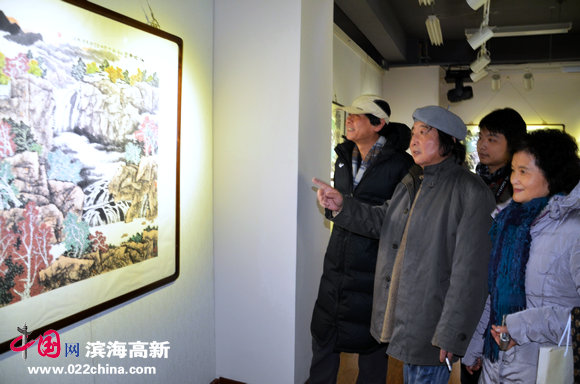 天津财经大学艺术学院教授张明光介绍创作体会