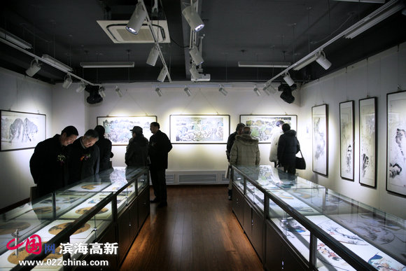 “回归写意—姬俊尧师生作品展”12月15日在鸿德艺术馆举行。