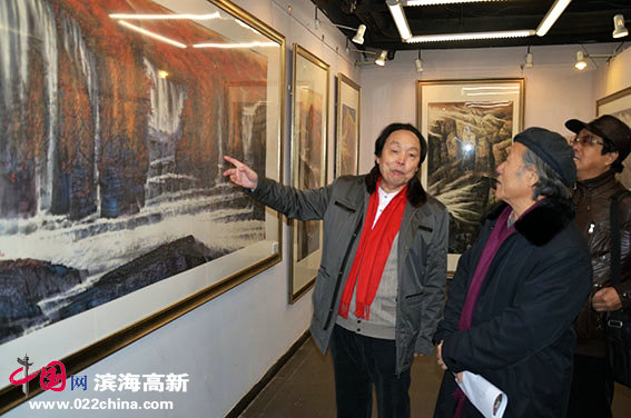 “蜀风 九寨神曲”向中林作品展12月28日在天美时代艺术展览中心开展。